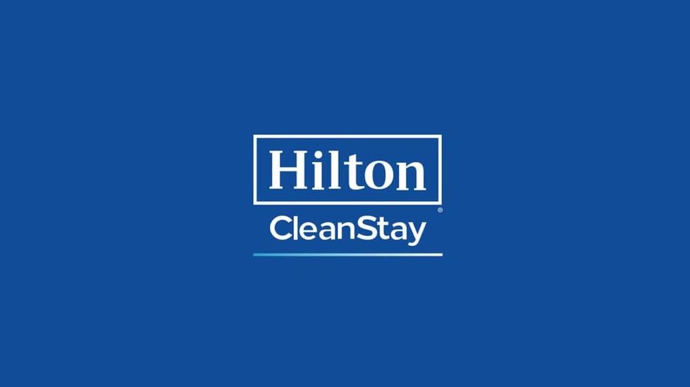 Hampton Inn&suites Orlando North 3*